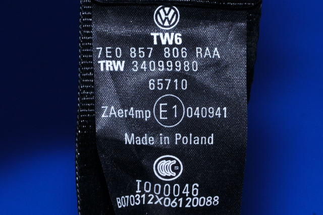 Sikkerhetsbelte foran høyre til VW Transporter / Caravelle 2009-2015 (Fase 2) (T5) (T5) (VAG|7E0 857 806|)