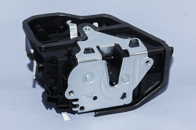 Låsekasse høyre bak til BMW 3-Serie, 2012-2018 (F30/F31/F34) (F30/F31/F34) (BMW|7 202 148)
