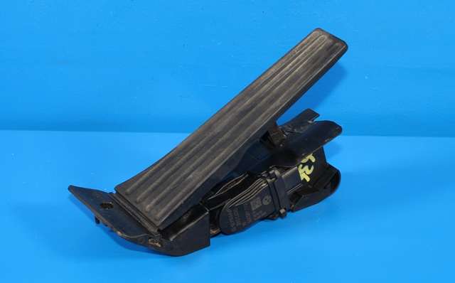 Pedal gass til BMW 3-Serie, 2012-2018 (F30/F31/F34) (F30/F31/F34) (HELLA|6PV 010 435-33)