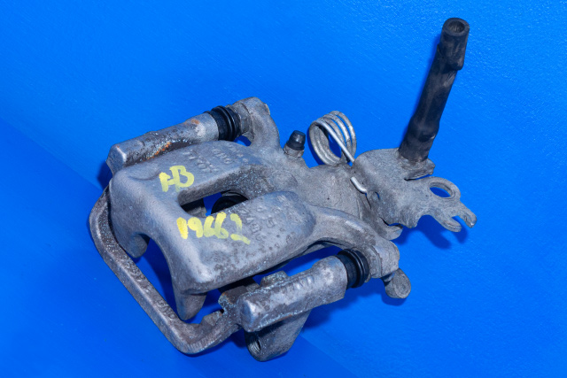 Bremsecaliper høyre bak til VW Caddy, 2015-2020 (Type III, Fase 3)