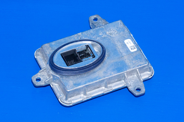 Styreenhet xenon/ballast til BMW 3-Serie, 2012-2018 (F30/F31/F34) (F30/F31/F34) (BMW|7 296 090)