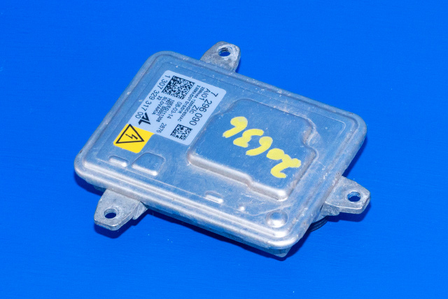 Styreenhet xenon/ballast til BMW 3-Serie 2012-2018 (F30/F31/F34) (F30/F31/F34) (BMW|7 296 090|)