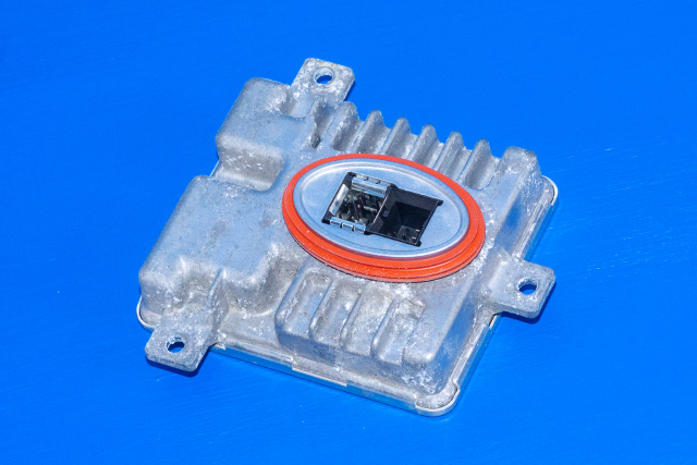Styreenhet xenon/ballast til BMW 5-Serie, 2010-2017 (F10/F11) (F10/F11) (BMW|7 237 647)