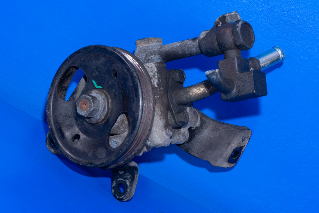 Servo pumpe mekanisk til Nissan Pathfinder, 2010-2014 (Fase 2) (R51) (R51)
