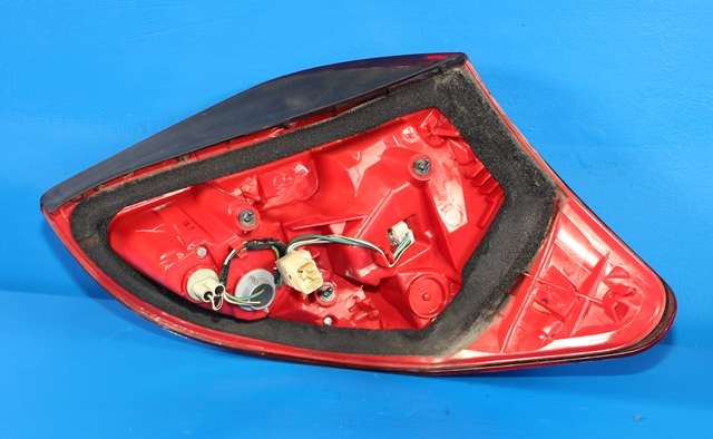 Baklykt venstre til Toyota RAV4 2006-2009 (Type III, Fase 1)