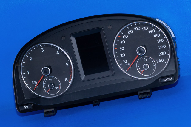 Instrumentpanel til VW Caddy, 2010-2015 (Type III, Fase 2)  (VAG|2K0 920 865 A)