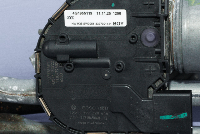 Viskermotor frontrute komplett m/overføring til Audi A6 2011-2014 (Type IV, Fase 1) (C7) (C7) (VAG|4G1 955 023 A|)