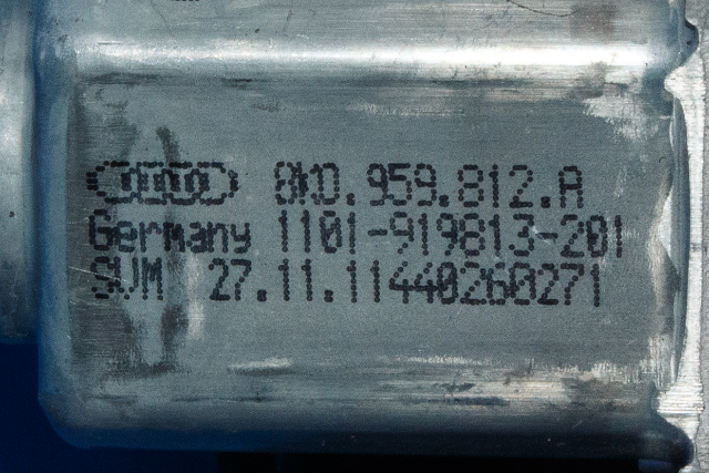 Ruteheis høyre bak til Audi A6 2011-2014 (Type IV, Fase 1) (C7) (C7) (VAG|8K0 959 812 A|)