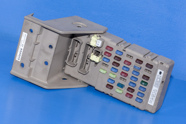 Sikringsboks til Subaru Impreza, 2008-2012 (Type III)  (SUBARU|82201-FG010)