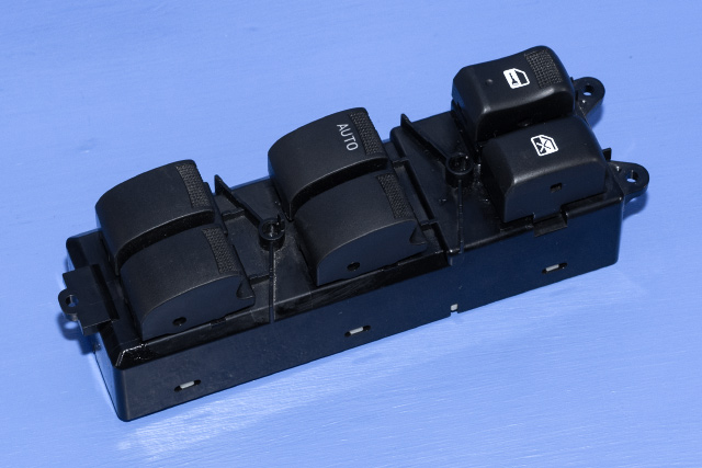 Bryter ruteheis førerdørspanel til Isuzu D-Max, 2017-2020 (Type II, Fase 2)  