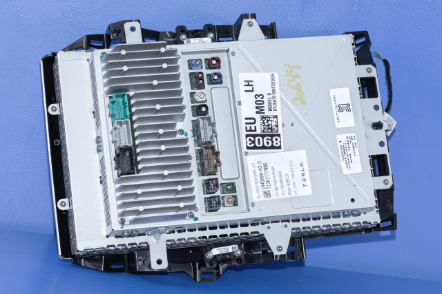 Multimedia display (MCU - Media Controller Unit) til Tesla Model S 2016-2021 (Fase 2) (TESLA|1045006-03-D|)