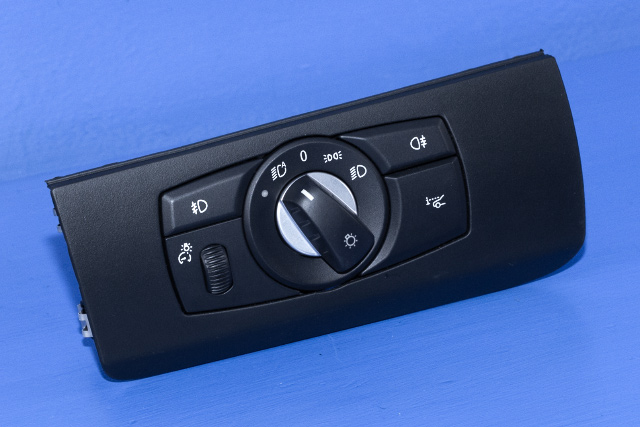 Bryter lys til BMW X5, 2007-2013 (E70) (E70) (BMW|9 134 727)