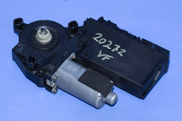 Ruteheis, kun motor, venstre foran til Audi A8 2003-2010 (Type II) (VAG|4E1 959 801|)