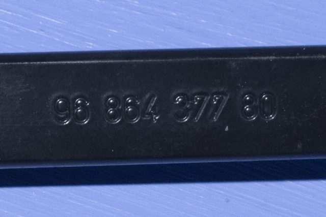 Viskerarm frontrute høyre til Peugeot 508 2014-2018 (Type I, Fase 2)  (PEUGEOT|96 864377 80|)