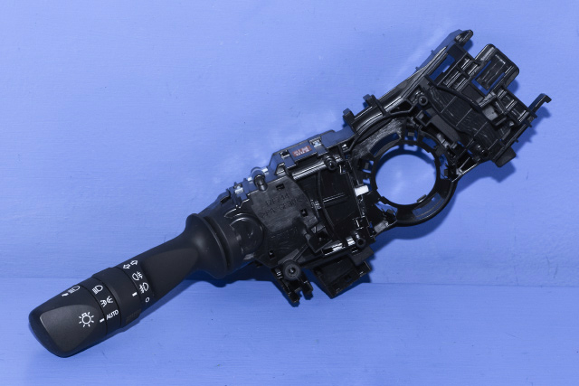 Bryter blink til Toyota Land Cruiser 150, 2014-->> (Fase 2) (TOYOTA|47200-17J437)