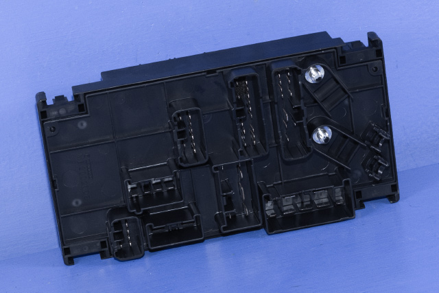 Sikringsboks til Subaru Forester 2008-2013 (Type III)  (SUBARU|82241-SC020|)