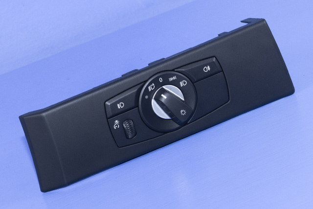 Bryter lys til BMW 5-Serie, 2003-2010 (E60/E61) (E60/E61) (BMW|6 988 565)