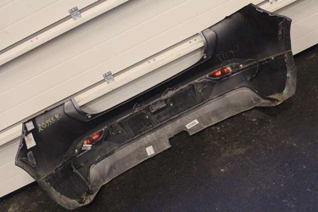 Støtfanger bak combi til Volvo V40 2012-2019