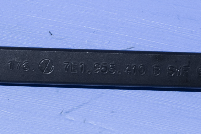 Viskerarm frontrute høyre til VW Transporter / Caravelle 2015-2019 (T6) (T6) (VAG|7E1 955 410 B|)