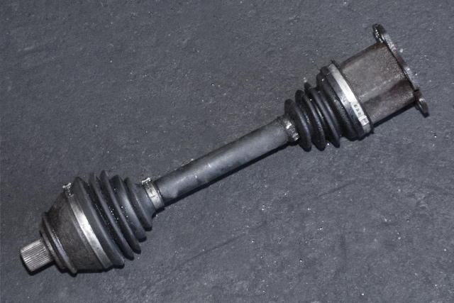 Drivaksel høyre foran, diesel/automat til Audi A8 2003-2010 (Type II)