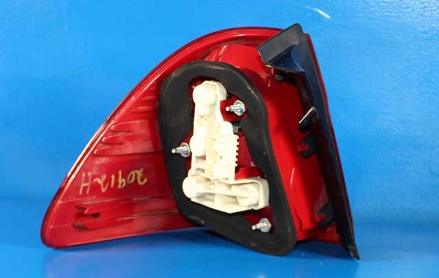 Baklykt høyre ytre til BMW 3-Serie 2005-2011 (E90/E91/E92/E93) (E90/E91/E92/E93) (BMW|7 160 062|)