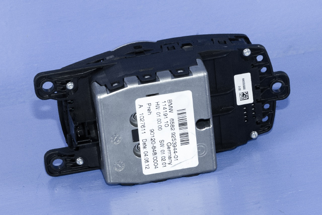 Bilstereo navigasjon betjeningspanel til BMW X3 2010-2017 (F25) (F25) (BMW|65.82-9 253 944|)