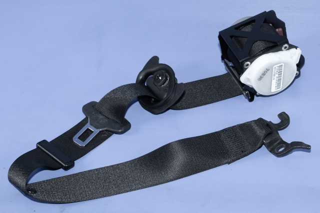 Sikkerhetsbelte foran høyre til BMW X3, 2010-2017 (F25) (F25)