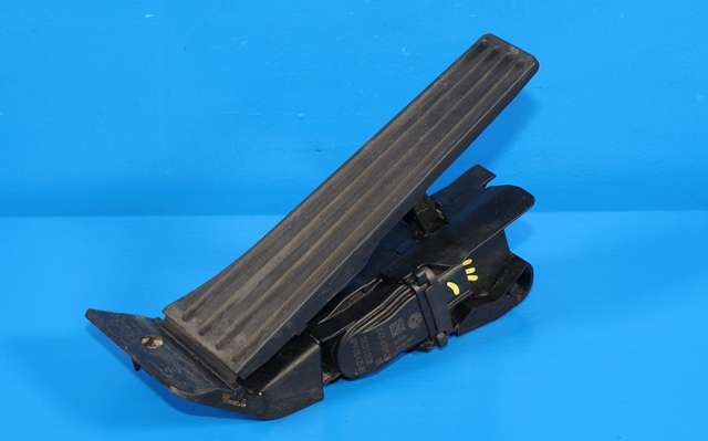 Pedal gass til BMW 3-Serie, 2012-2018 (F30/F31/F34) (F30/F31/F34) (HELLA|6PV 010 435-01)