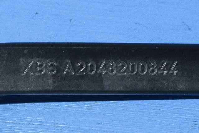 Viskerarm frontrute høyre til Mercedes GLK 2008-2015 (X204) (X204) (MERCEDES|A 204 820 08 44|)
