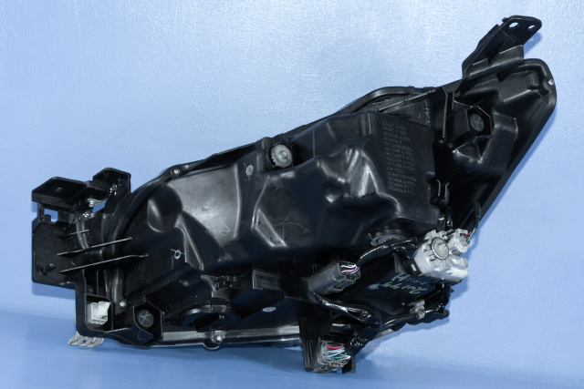 Frontlykt høyre halogen til Mazda 2 2015-2019 (Type III, Fase 1)