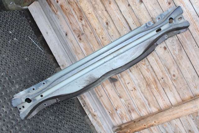 Støtfangerforsterkning bak til Volvo XC70, 2008-2013 (Type II, Fase 1)  
