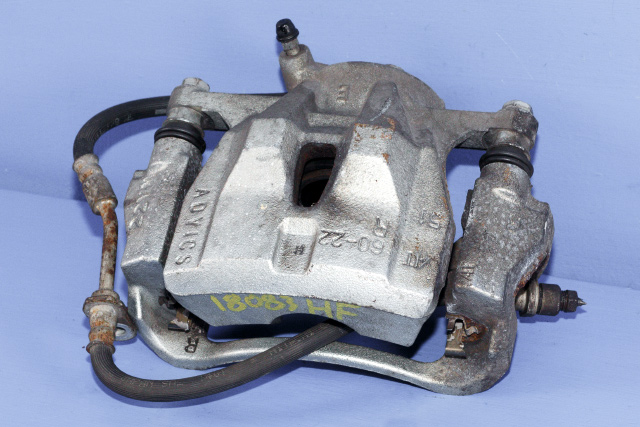 Bremsecaliper høyre foran til Toyota Verso-S, 2011-2015 (COMBI) (COMBI)