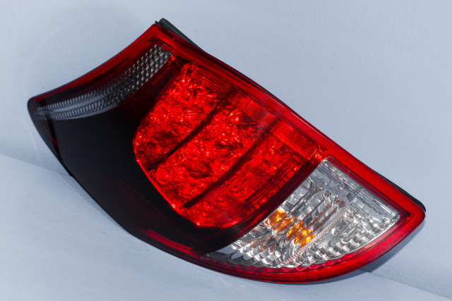 Baklykt venstre til Toyota RAV4 2006-2009 (Type III, Fase 1)