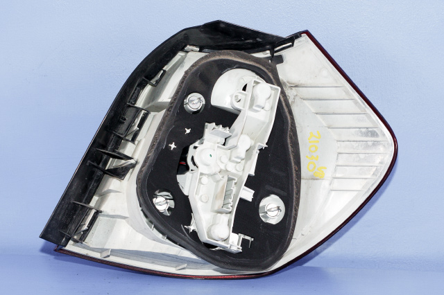 Baklykt venstre til BMW 1-Serie 2004-2011 (E81/E82/E87/E88) (E81/E82/E87/E88) (BMW|7 181 297-07|)