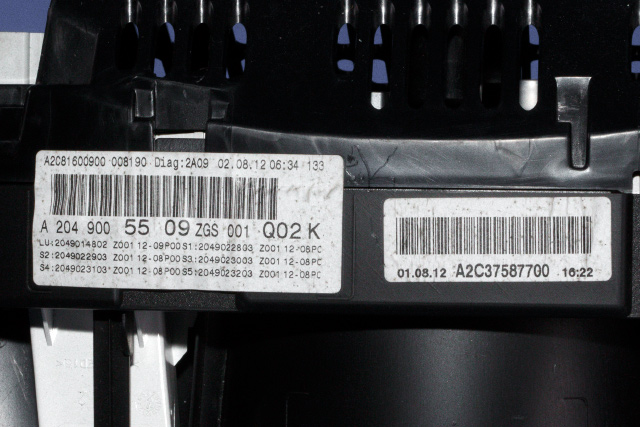 Instrumentpanel til Mercedes GLK 2008-2015 (X204) (X204) (VDO|A2C81600900|A 204 900 55 09|)