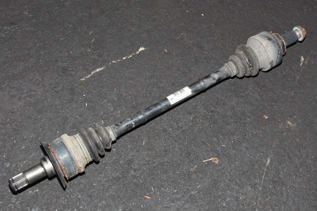 Drivaksel venstre bak, diesel/automat til BMW 3-Serie, 2012-2018 (F30/F31/F34) (F30/F31/F34) (BMW|7 597 681)