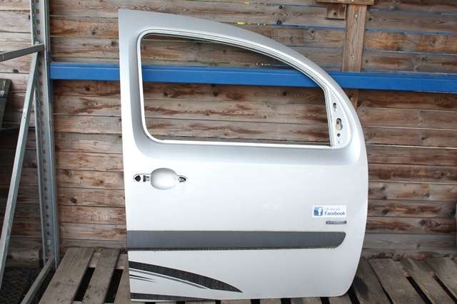 Dør høyre foran til Mercedes Citan, 2012-2021 (W415) (W415) 