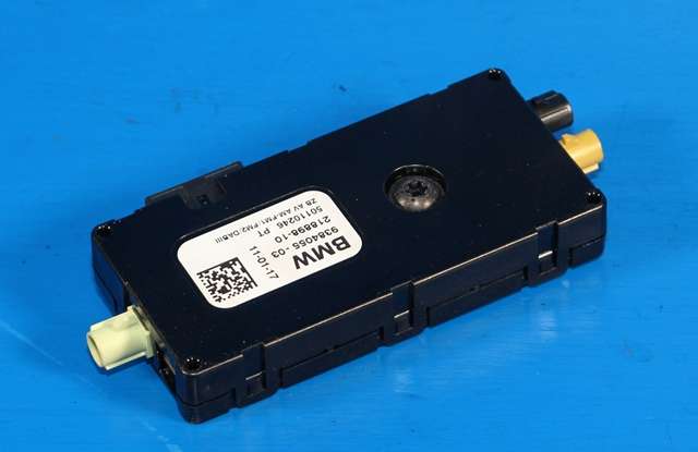 Antenne forsterker til BMW 5-Serie 2017-->> (G30/G31) (G30/G31) (BMW|9 384 055|)