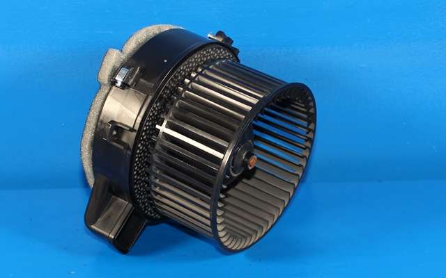 Varmeapparat motor til BMW 5-Serie, 2017-->> (G30/G31) (G30/G31) (BOSCH|0 130 309 508)