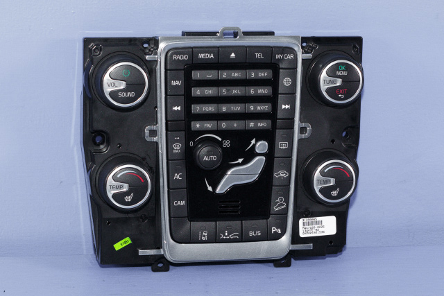 Bilstereo navigasjon betjeningspanel til Volvo XC60, 2014-2017 (Type I, Fase 2)  (VOLVO|31398065)