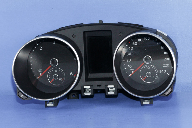 Instrumentpanel til VW Golf VI 2008-2012 (VAG|5K0 920 870 E|)