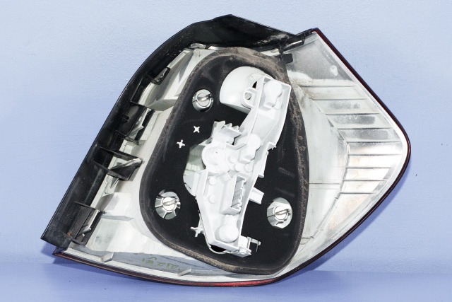 Baklykt venstre til BMW 1-Serie 2004-2011 (E81/E82/E87/E88) (E81/E82/E87/E88) (BMW|7 164 955-05|)
