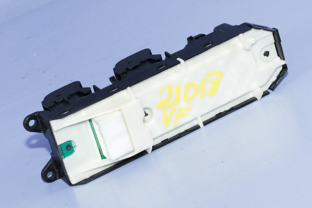 Bryter ruteheis førerdørspanel til Toyota Prius +7 2012-2020 (Type III) (stasjonsvogn) (stasjonsvogn) (TOYOTA|84040-60160|)