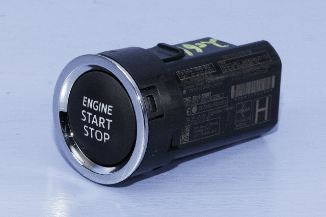 Bryter start/stopp til Toyota Land Cruiser 150, 2014-->> (Fase 2)