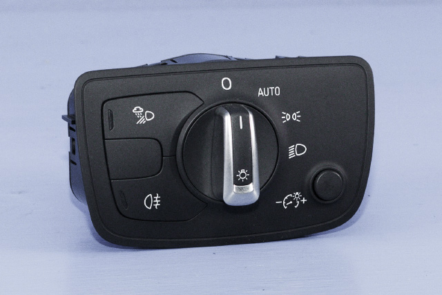 Bryter lys til Audi A6, 2011-2014 (Type IV, Fase 1) (C7) (C7) (VAG|4G0 941 531 E)