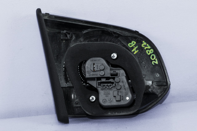 Baklykt høyre indre til VW Golf VI 2008-2012 (VAG|5K0 945 094 AA|)