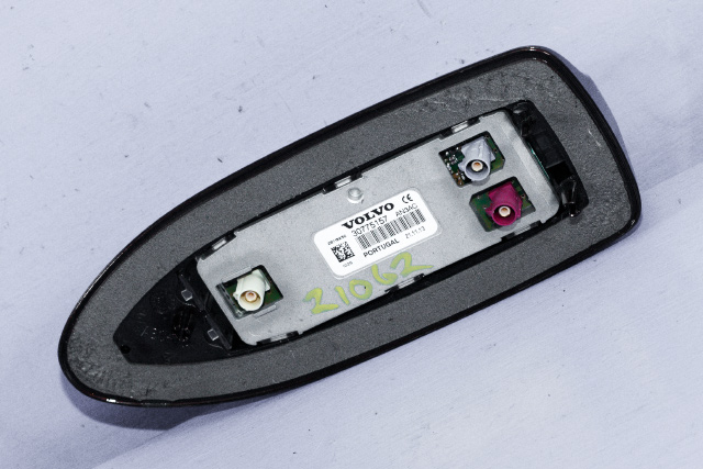 Antenne navigasjon til Volvo XC60 2014-2017 (Type I, Fase 2)  (VOLVO|30775157|)