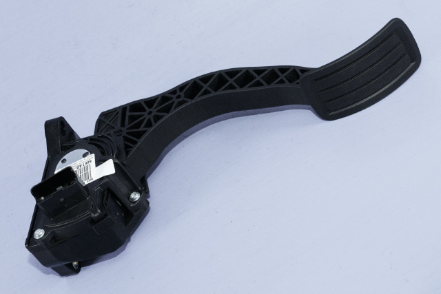 Pedal gass til Peugeot Expert 2016-->> (Type III) (PEUGEOT|96 748297 80|)