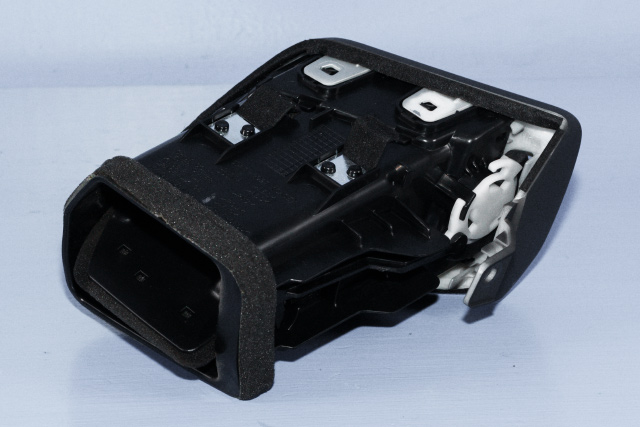 Dashbord friskluftdyse høyre til Nissan Qashqai 2014-2021 (Type II) (NISSAN|68760-4EH0A|)