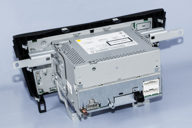 Bilstereo navigasjon til Nissan X-Trail 2014-2022 (T32) (T32) (BOSCH|7 513 750 235|25915-4ET0A|)